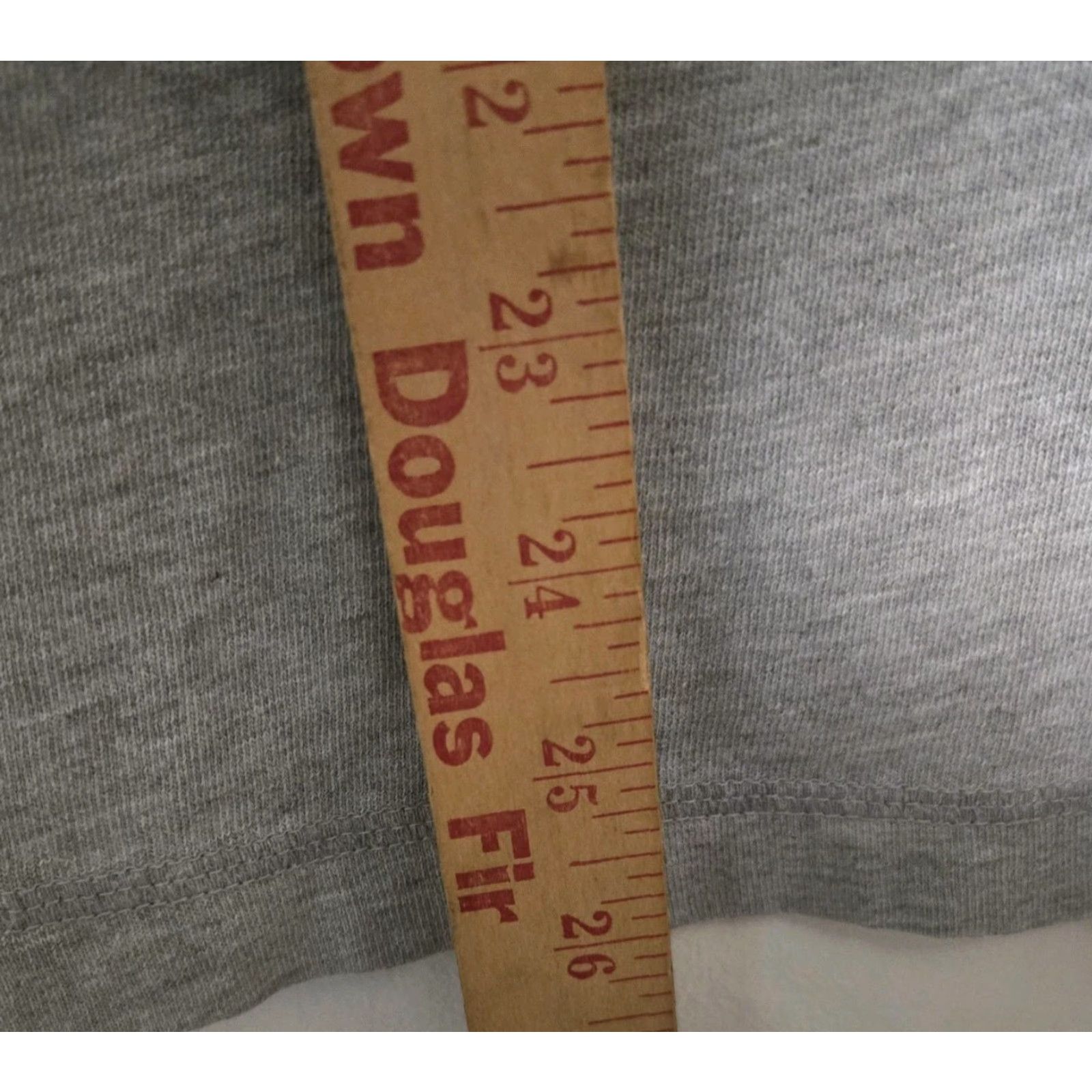 Vintage VINTAGE Looney Tunes Embroidered Basketball Tee Shirt Large Gray Taz Bugz Bunny Size US L / EU 52-54 / 3 - 6 Thumbnail