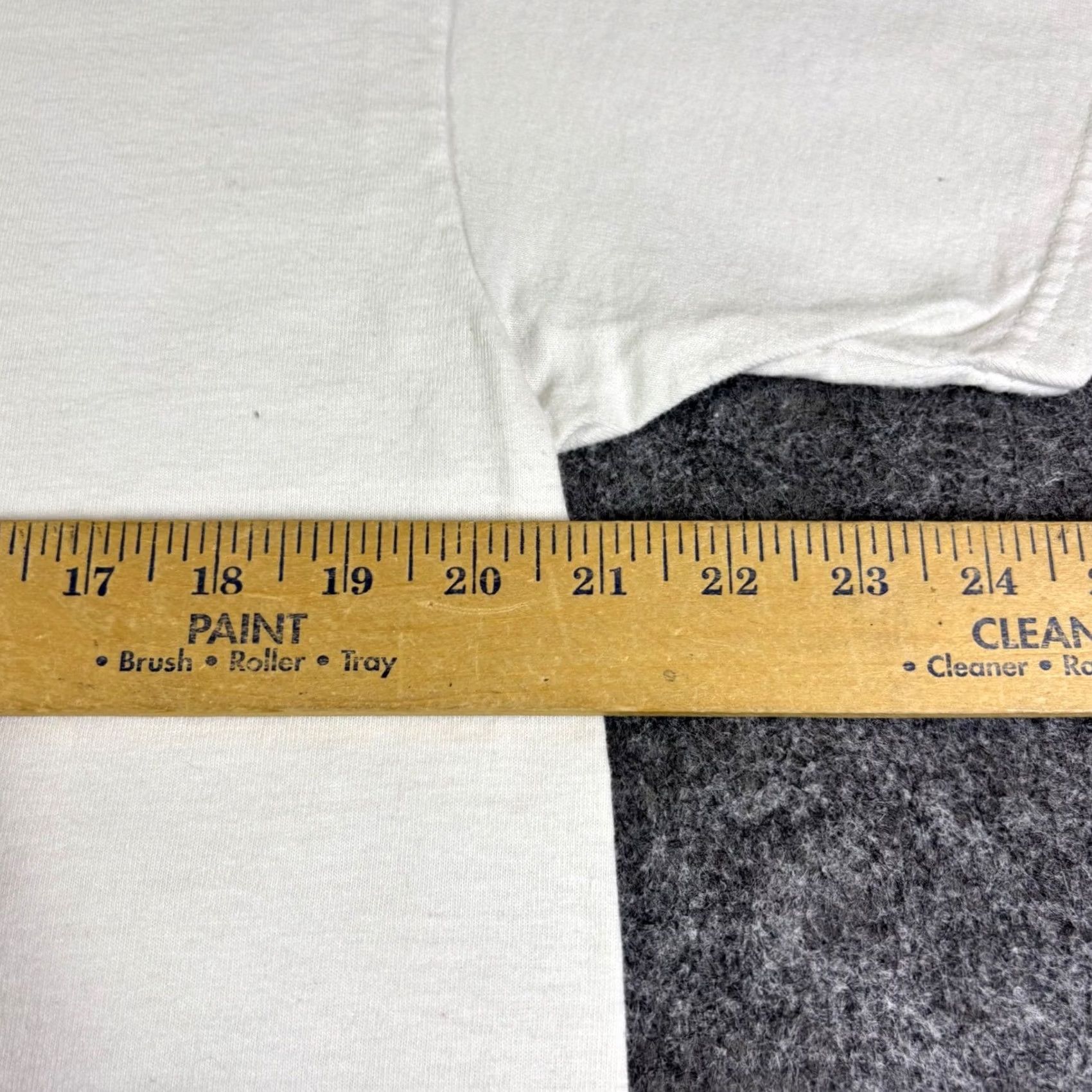 Fruit Of The Loom VINTAGE The Floating Men Band Shirt White L Mens Rock T-Shirt Band, Rock, 2000s, Heavyweight, Short Sleeve Size US L / EU 52-54 / 3 - 3 Thumbnail