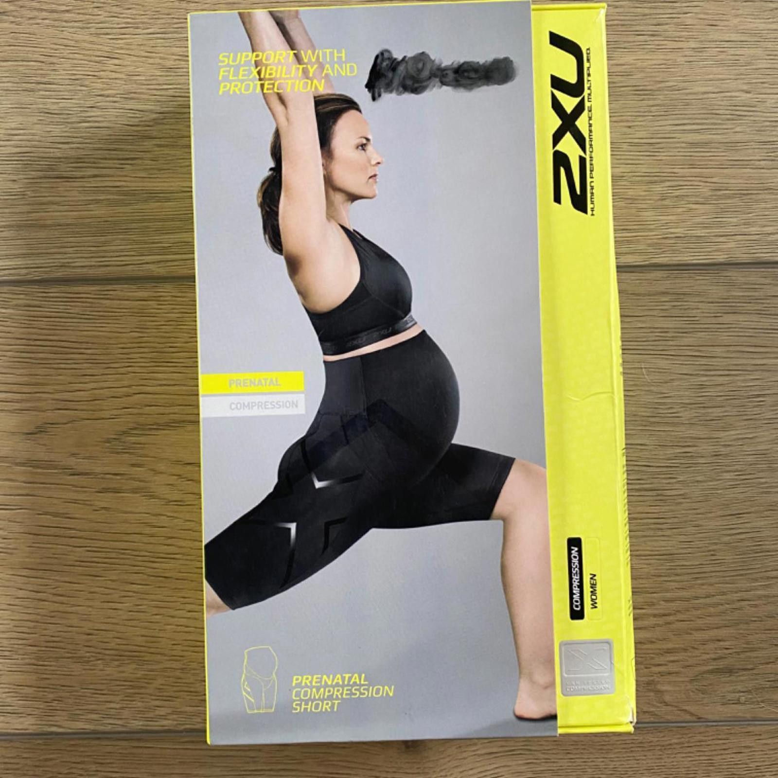 2XU 2XU Maternity Workout/Gym Shorts, Black Stretchy Pregnancy Size 32" / US 10 / IT 46 - 1 Thumbnail