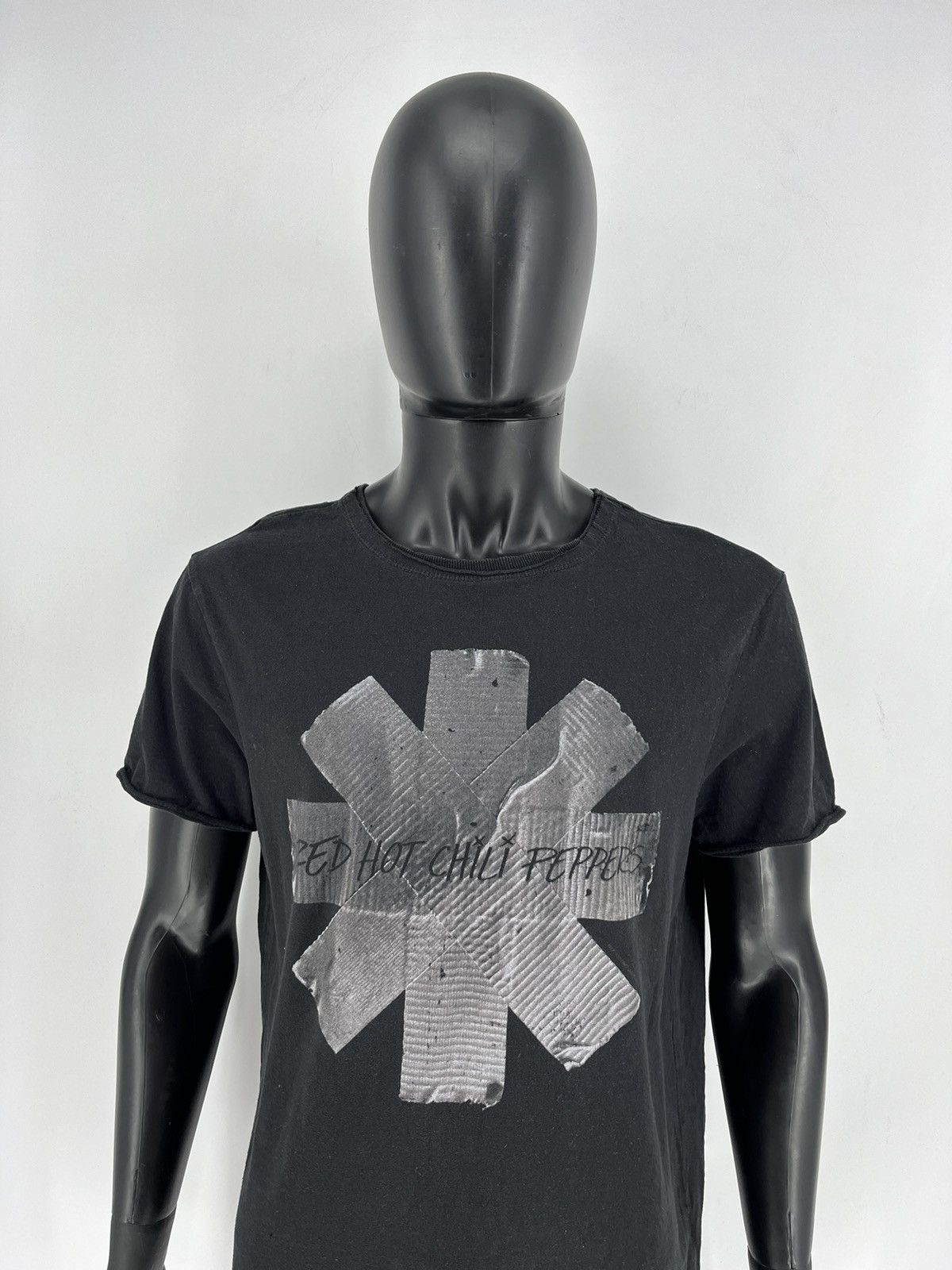 Band Tees × Vintage Y2K Vintage Red Hot Chili Peppers Band Tee Fadead Rock Size US L / EU 52-54 / 3 - 1 Thumbnail