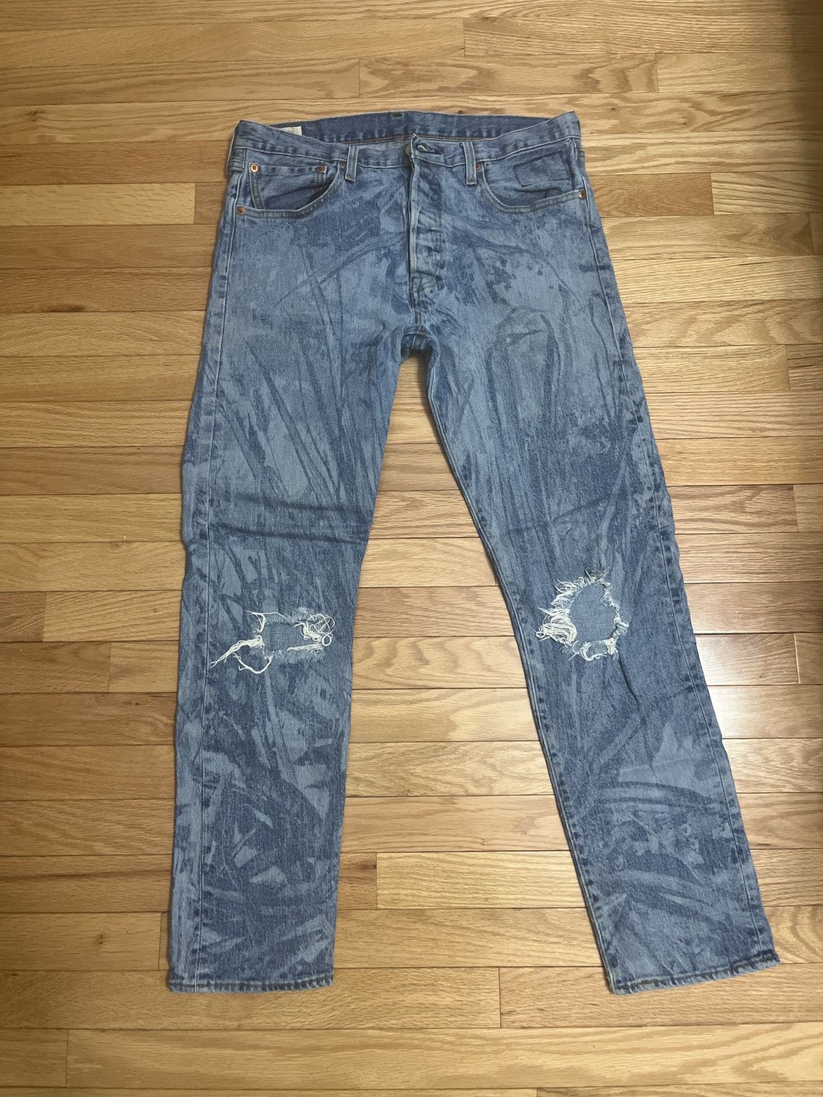 Levi's × Vintage 2000’s Sun Dyed Levi’s 501 Size US 34 / EU 50 - 1 Thumbnail