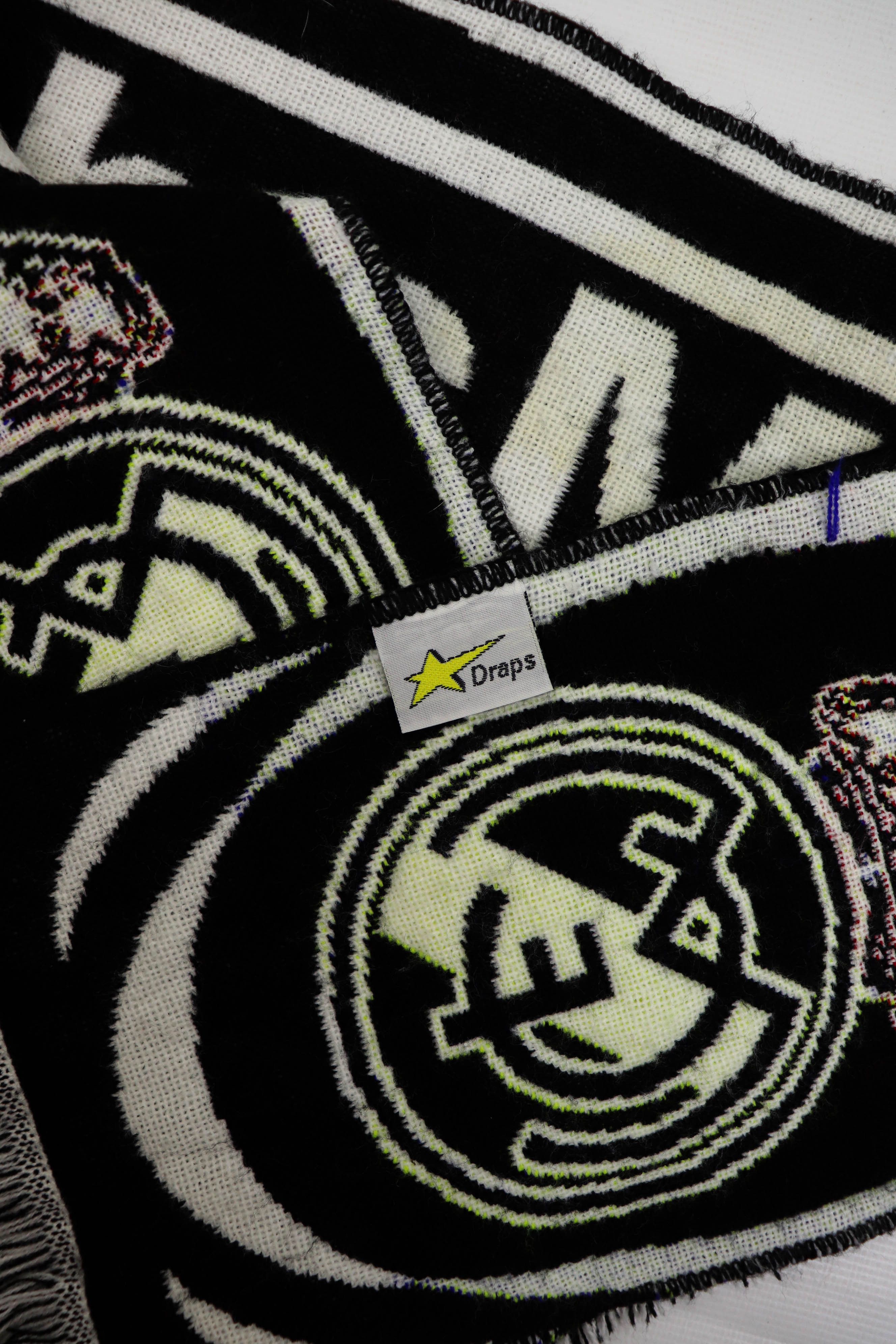 Vintage Draps Vintage FC Real Madrid Acrylic Soccer Scarf Size ONE SIZE - 11 Thumbnail