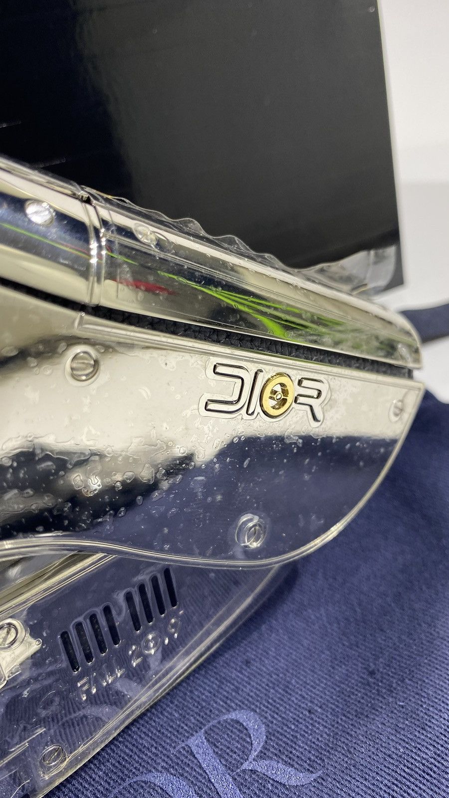 Club Sorayama × Dior Christian Dior X Hajime Sorayama Saddle Metal Pouch Limited Size ONE SIZE - 9 Thumbnail