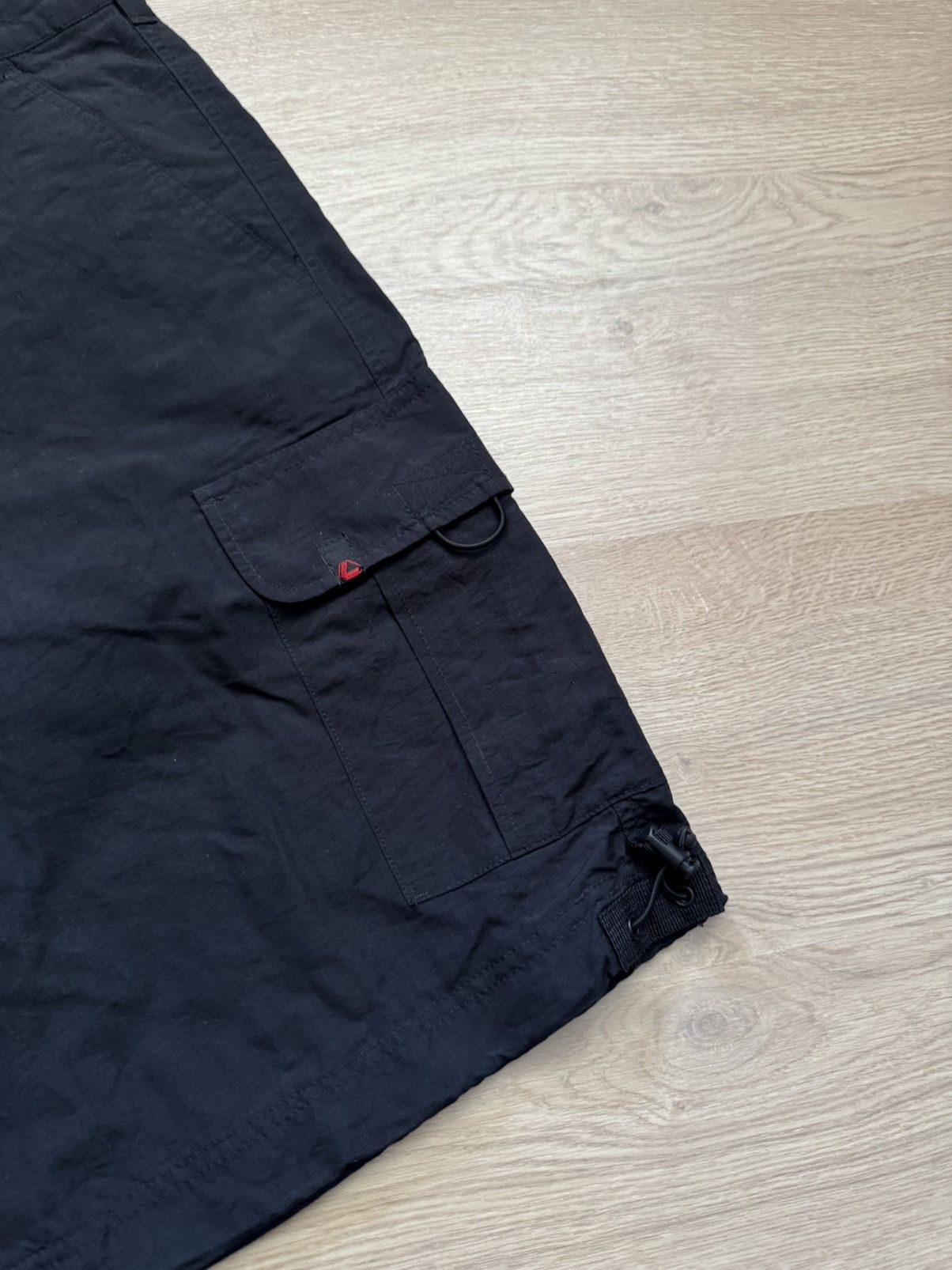 H&M Vintage 00’s H&M y2k Black Tactical Cargo Nylon Shorts Size US 34 / EU 50 - 4 Thumbnail