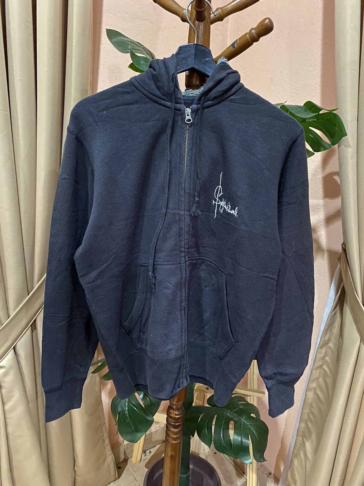 Uniqlo UT x Kenichi Asai “Bad Strawberries” Hard Rock Hoodie Size US M / EU 48-50 / 2 - 2 Thumbnail
