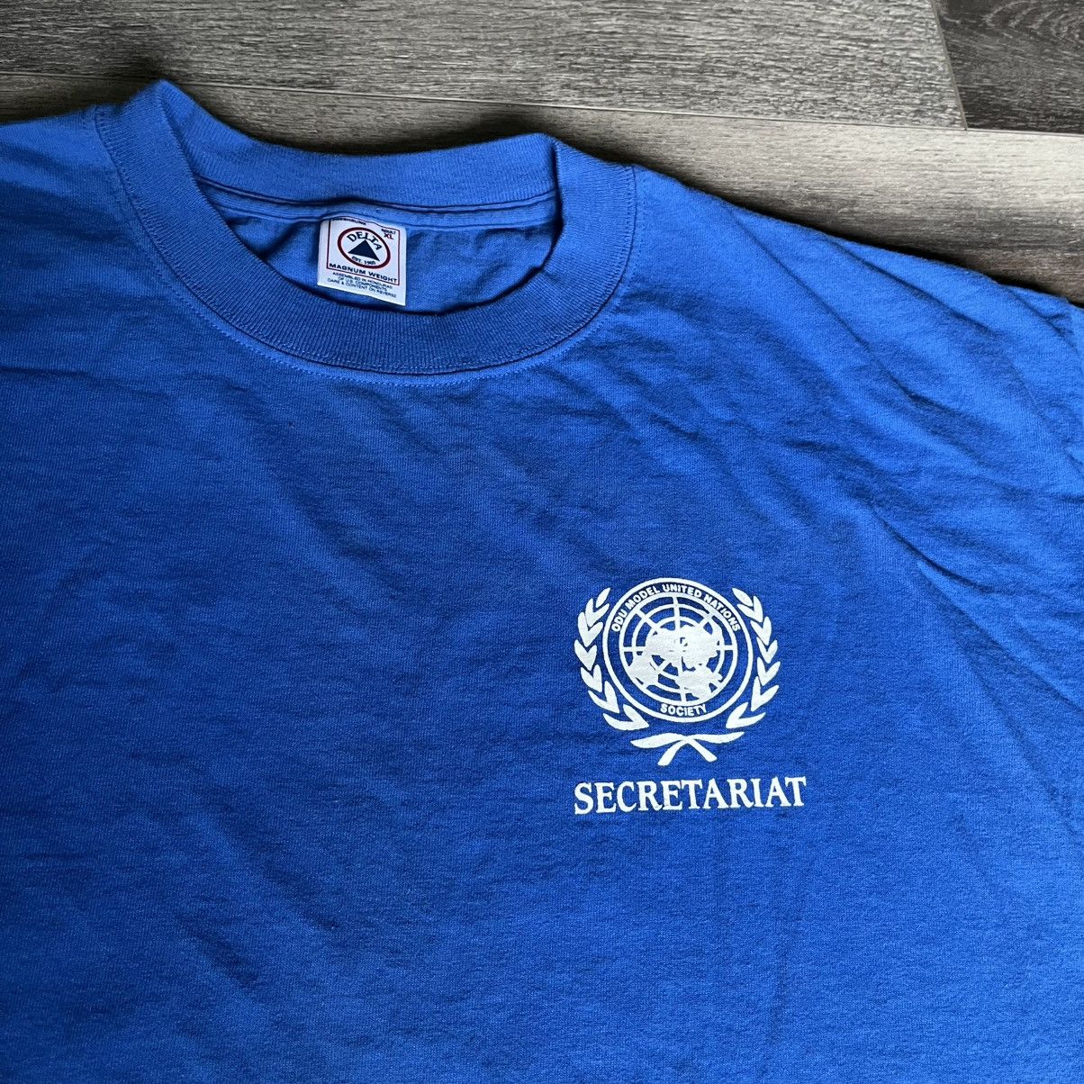 Vintage Vintage UN United Nations World Economic Forum Globalist Tee Size US XL / EU 56 / 4 - 5 Thumbnail