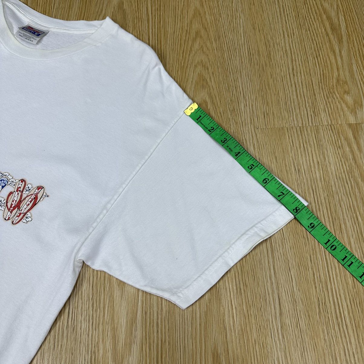 Sun Surf Vintage 90s Surfing Guam Usa TShirt A879 Size US L / EU 52-54 / 3 - 7 Thumbnail
