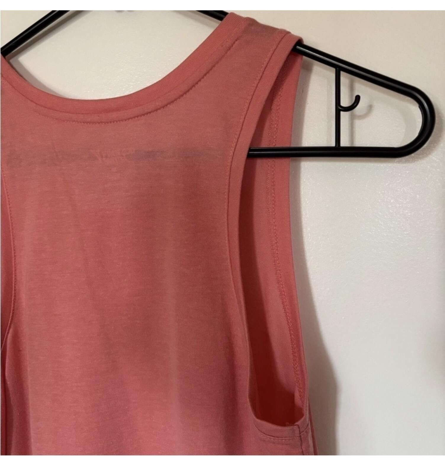 Old Navy (OLD NAVY) Coral Tank Top with Yellow Print Size ONE SIZE - 4 Thumbnail