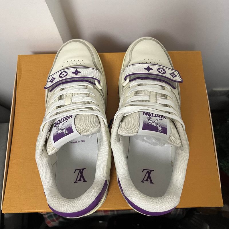Louis Vuitton Louis Vuitton Trainer Fashion Sneakers in White and Purple Size US 9.5 / IT 39.5 - 9 Thumbnail