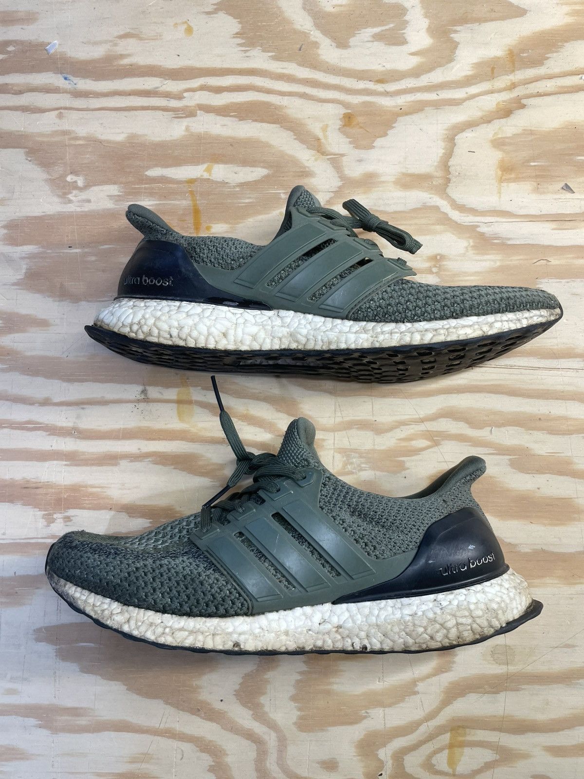 Adidas UltraBoost 2.0 “Olive” Size US 9.5 / EU 42-43 - 5 Thumbnail