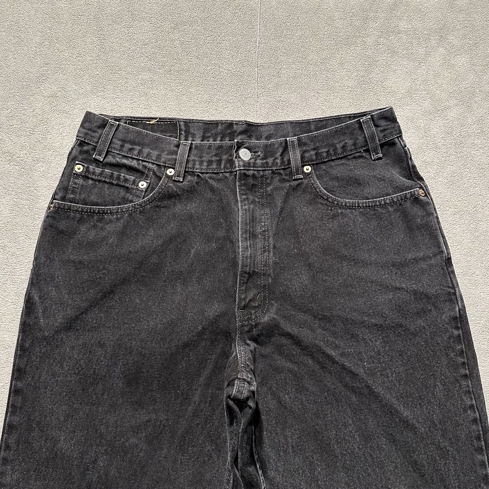 Levi's VINTAGE Levi's Jeans Mens 38x31 Black Denim 550 Relaxed Fit USA Made Size US 38 / EU 54 - 3 Thumbnail