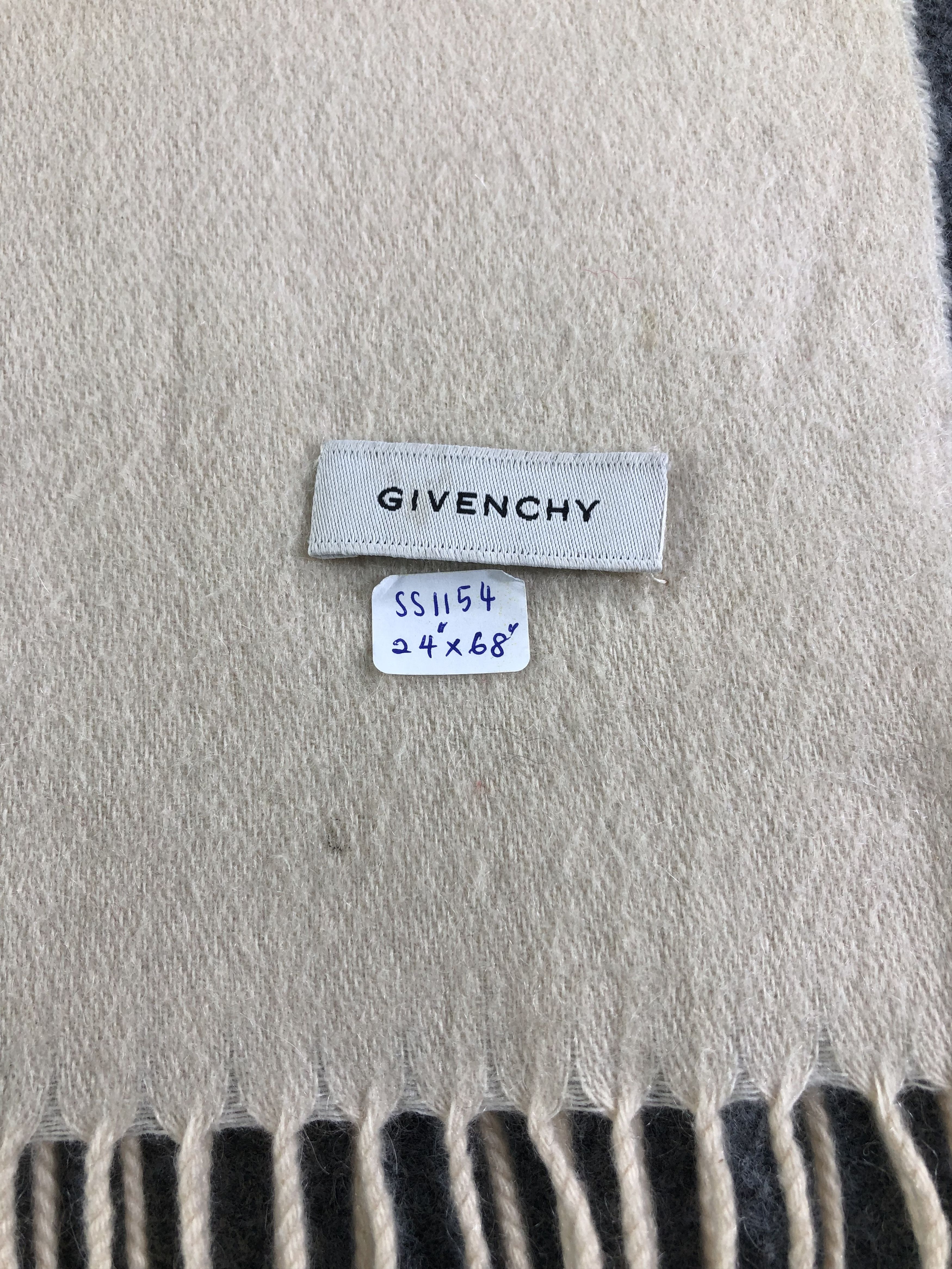 Givenchy Givenchy Oversized Scarf / Muffler / Neckwear Size ONE SIZE - 3 Thumbnail