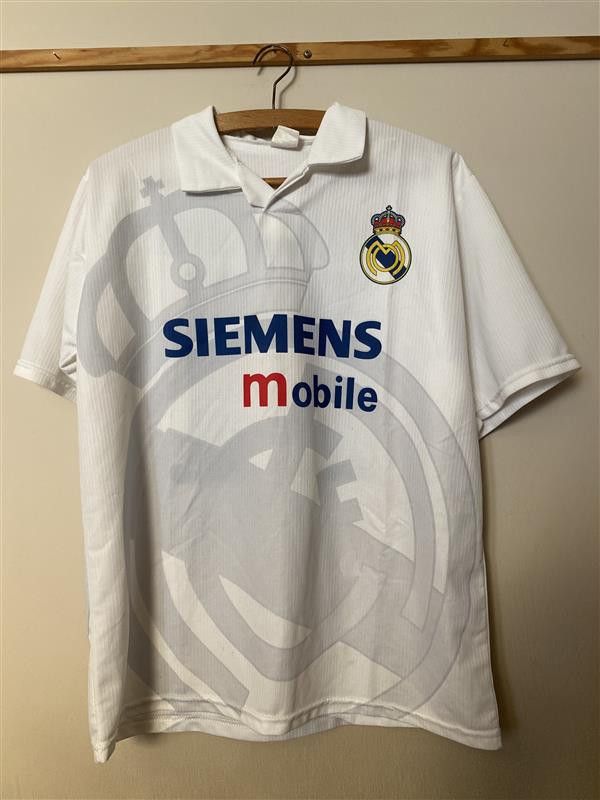Other Vintage REAL MADRID #11 RONALDO - 2002 - 2003 - M - UNIQUE Size US M / EU 48-50 / 2 - 2 Thumbnail