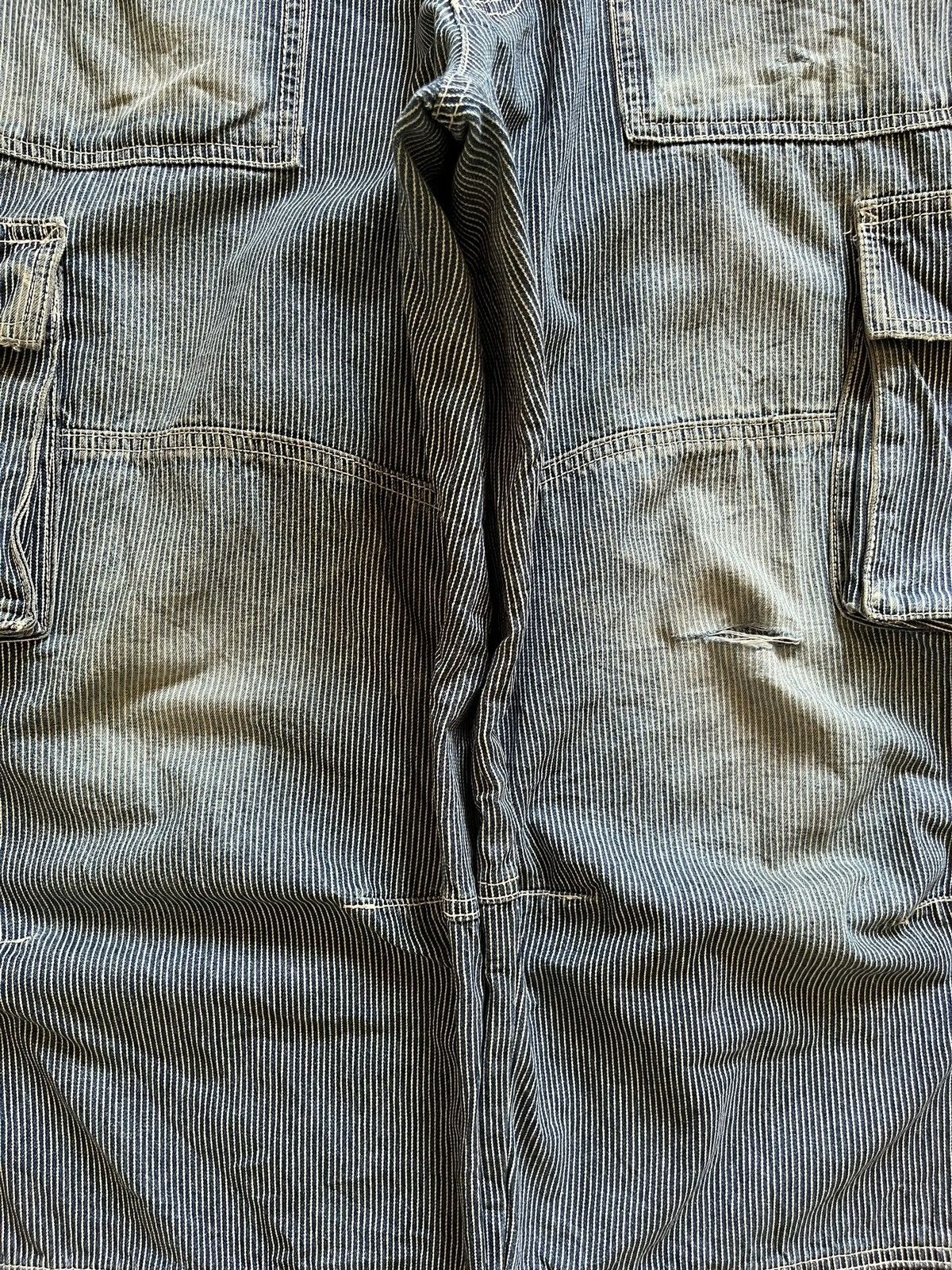 Japanese Brand Vintage Japanese Brand Hickory Style Baggy Cargo Jeans Size US 35 - 5 Thumbnail