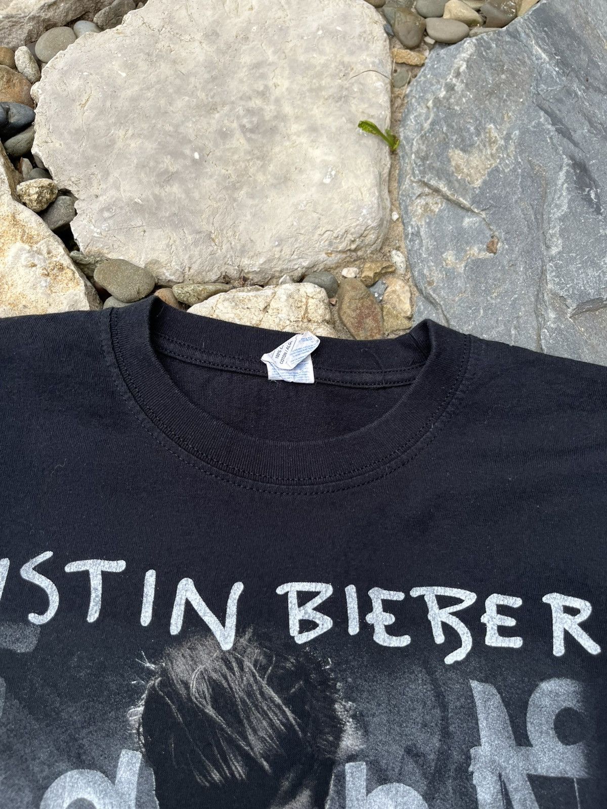 Band Tees × Justin Bieber × Vintage Justin Bieber purpose tour t-shirt y2k tee praying rare band Size US M / EU 48-50 / 2 - 10 Thumbnail