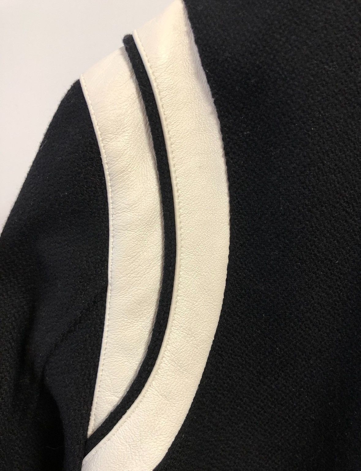 Yves Saint Laurent Saint LaruentBlack and white classic Teddy jacket 2502-Next Size US L / EU 52-54 / 3 - 5 Thumbnail