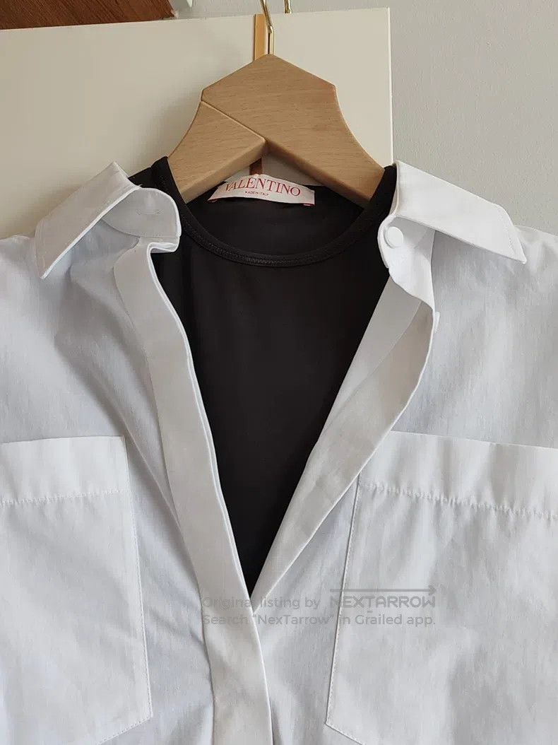 Valentino Valentino The white shirt star is the same style Size XS / US 0-2 / IT 36-38 - 2 Thumbnail