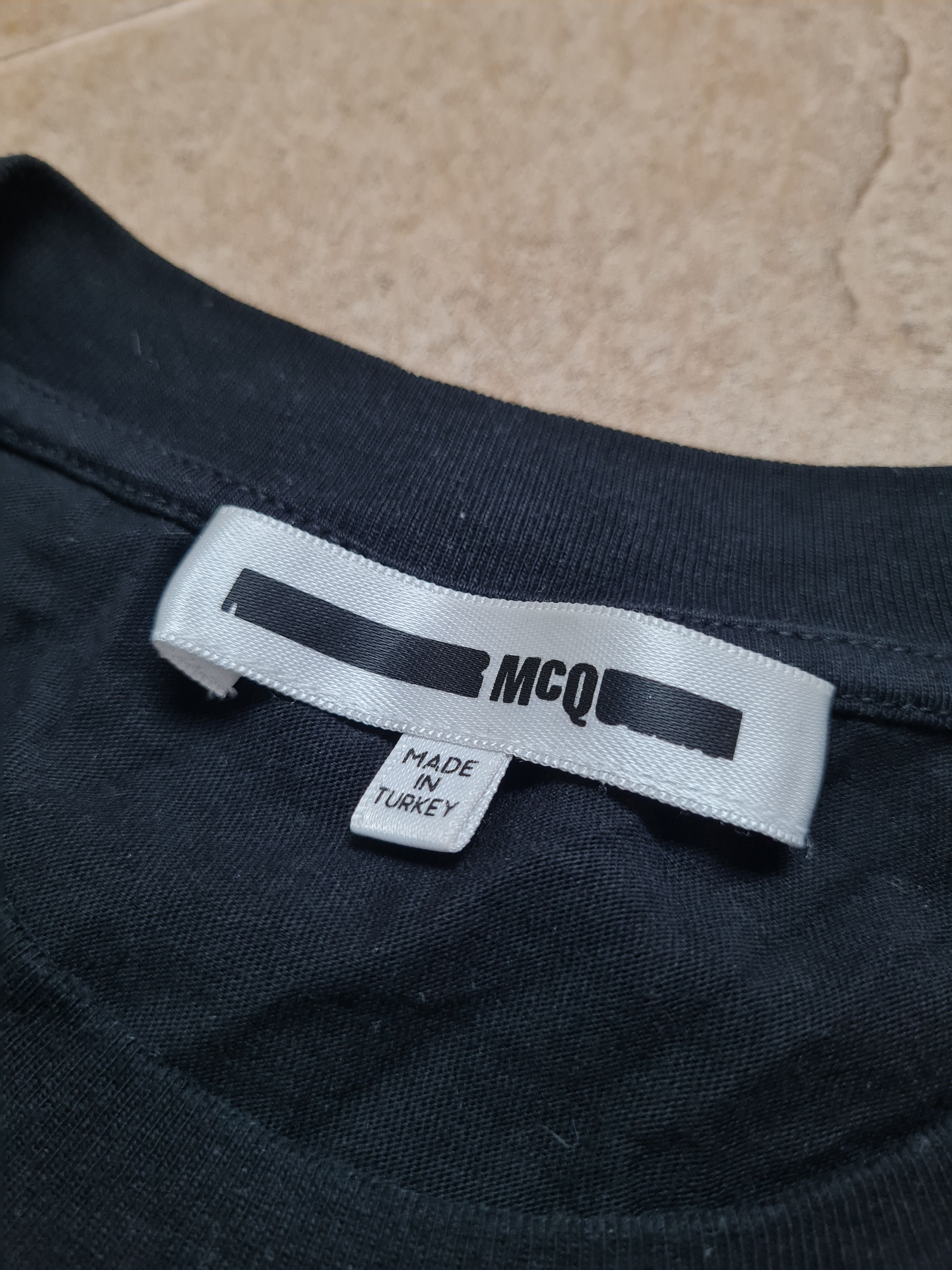Alexander McQueen T-shirts Alexander McQueen MCQ designer big logo Size M Size US M / EU 48-50 / 2 - 20 Thumbnail