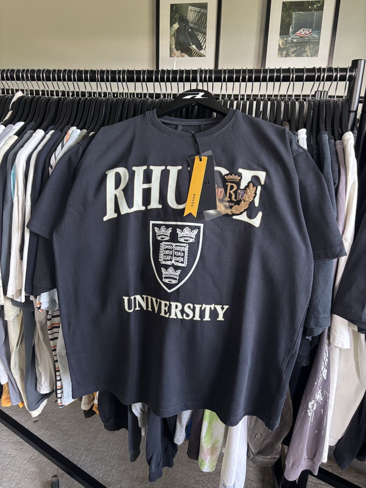 Rhude SOLD OUT - RHUDE UNIVERSITY LOGO TEE Size US S / EU 44-46 / 1 - 2 Thumbnail