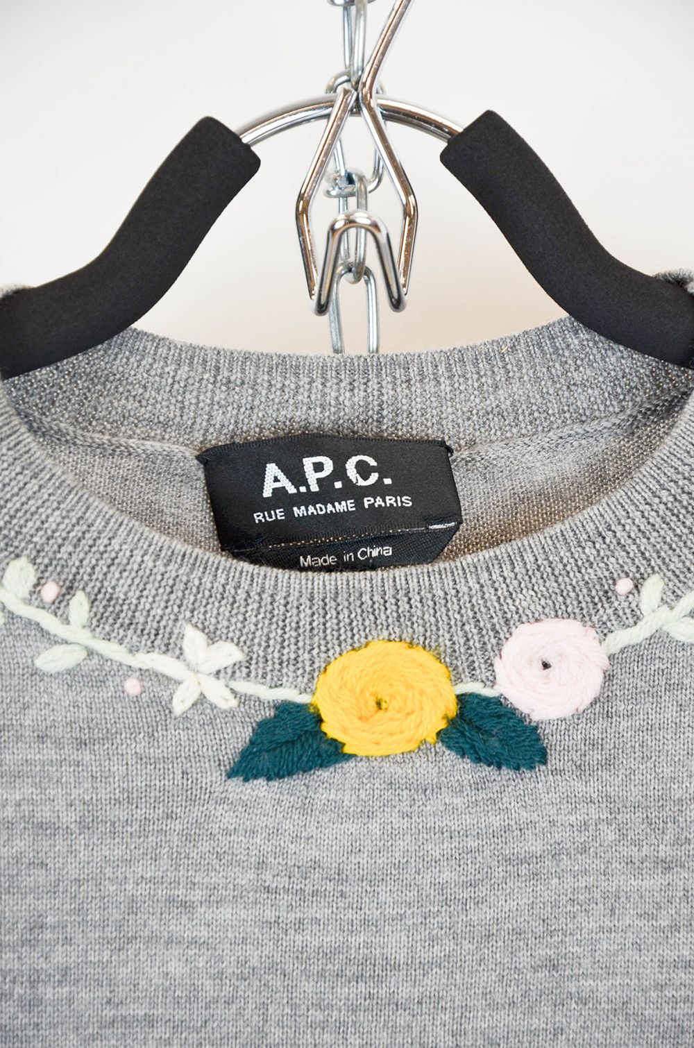 A.P.C. A.P.C. Arpese Wool Flower Embroidery Knit Pullover - S Size S / US 4 / IT 40 - 5 Thumbnail