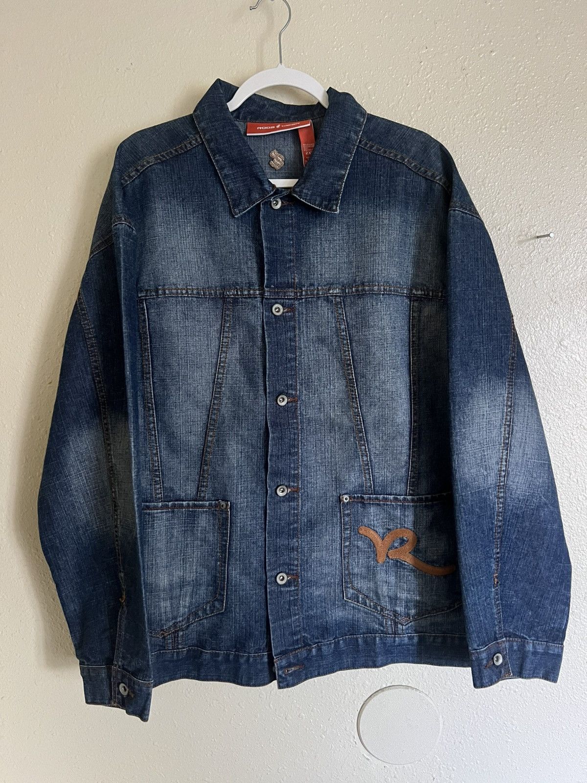 Rocawear × Vintage Vintage Rocawear Denim Jacket Size US XXL / EU 58 / 5 - 1 Thumbnail