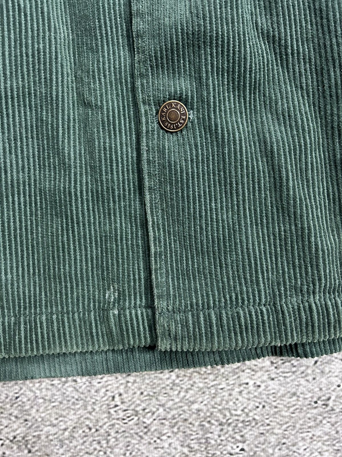 Karl Kani × Vintage Karl Kani vintage corduroy shirt green big logo spell out Size US XL / EU 56 / 4 - 4 Thumbnail
