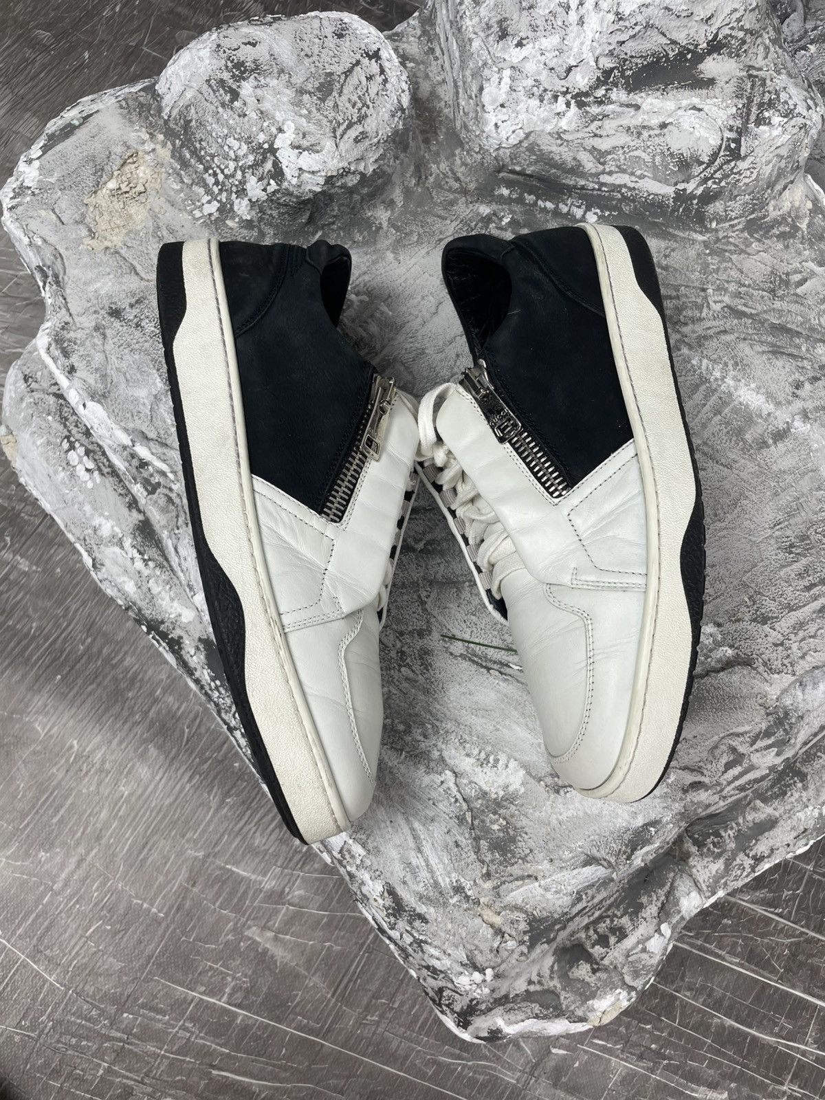 Gucci Gucci Black / White Leather Zip Sneakers Size US 9.5 / EU 42-43 - 5 Thumbnail
