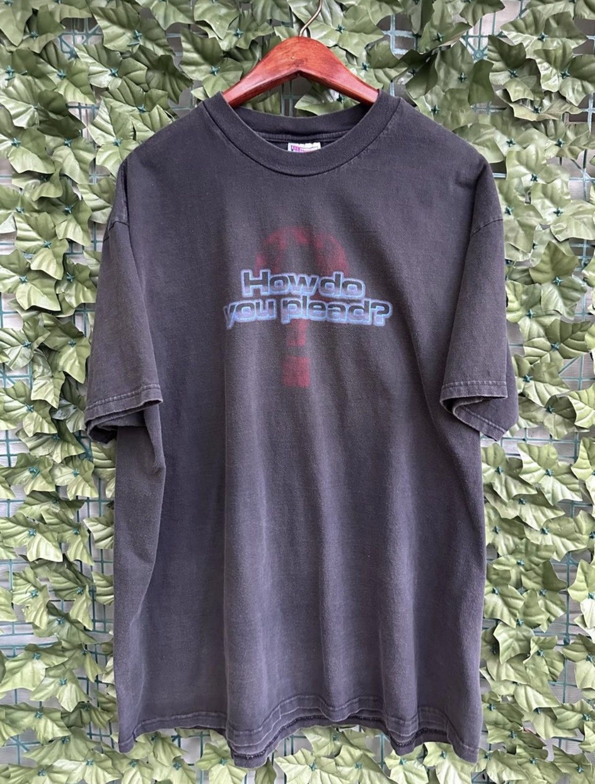 Vintage Vintage How do you Plead T-Shirt Size US XL / EU 56 / 4 - 1 Thumbnail