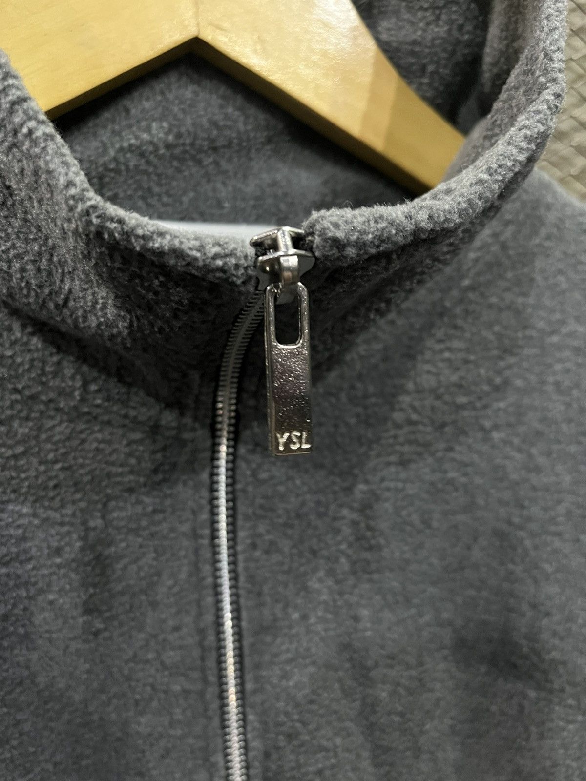 Yves Saint Laurent Yves Saint Laurent Fleece Jacket Ysl Half Zip Size US L / EU 52-54 / 3 - 3 Thumbnail