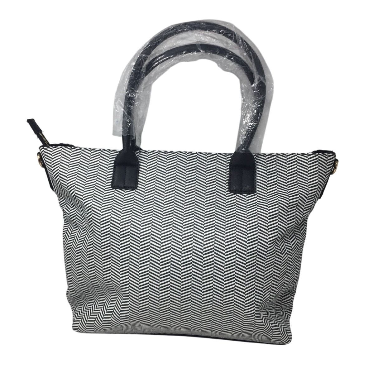 Other Trina Turk Optical Illusion Black & White Chevron 2 Way Tote Size ONE SIZE - 2 Thumbnail