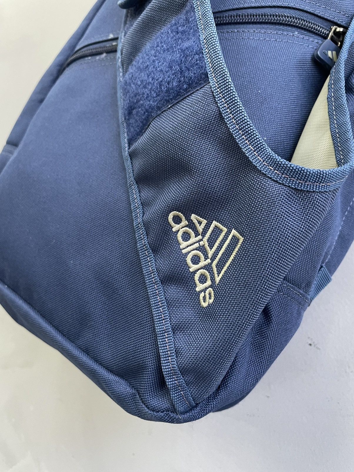 Adidas Adidas y2k sling bag oakley style retro vibe Size ONE SIZE - 8 Thumbnail