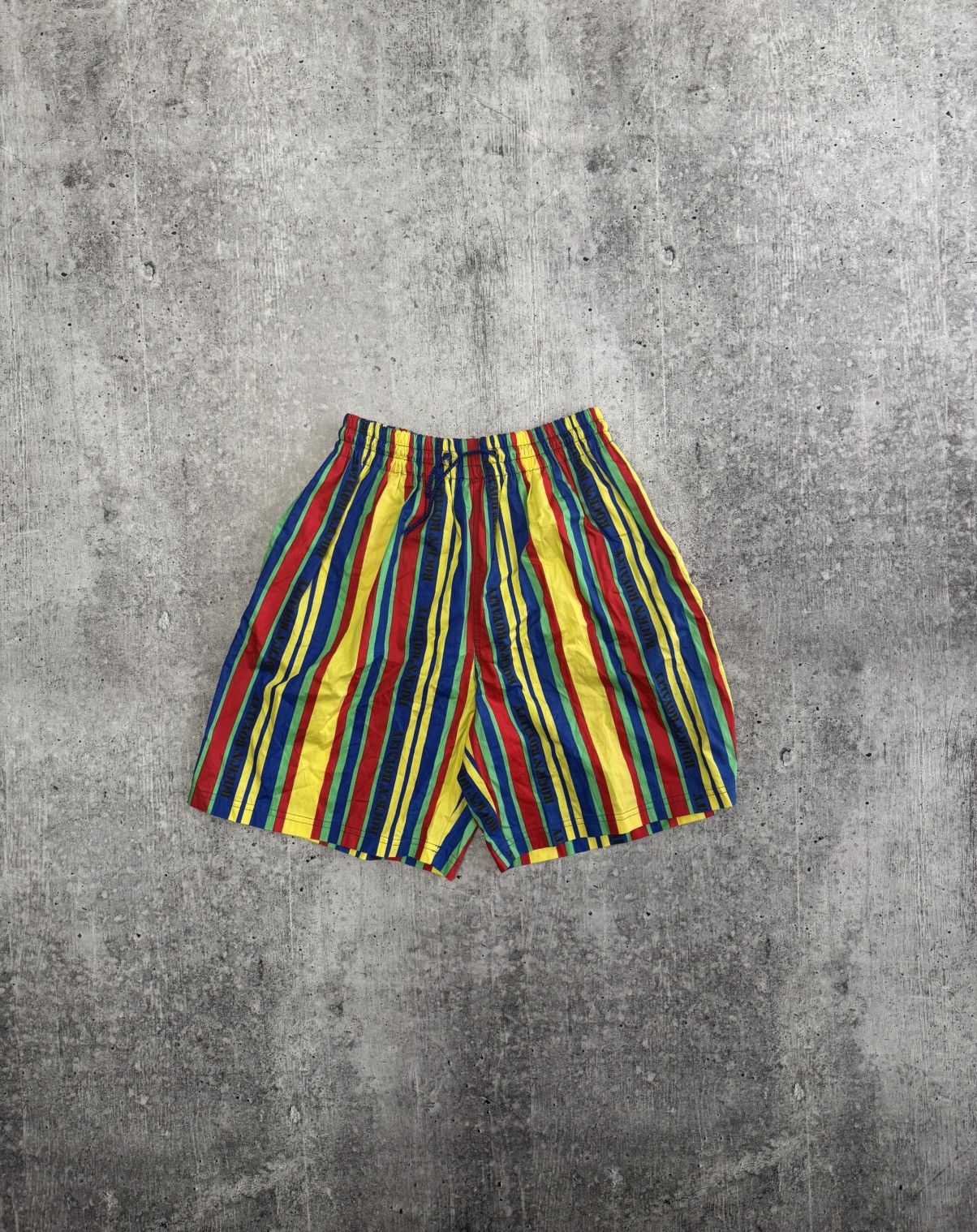 Versace Versace Rock and royalty shorts vintage Size US 34 / EU 50 - 1 Thumbnail