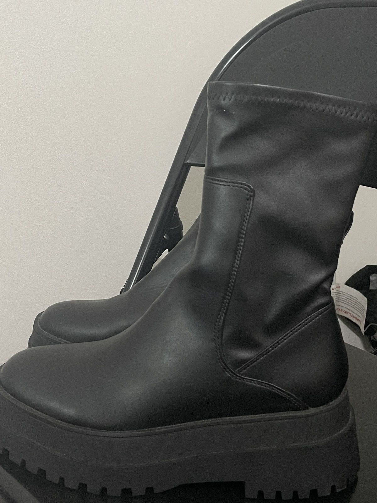 Asos ASOS Black Boot Size US 7 / EU 40 - 2 Thumbnail