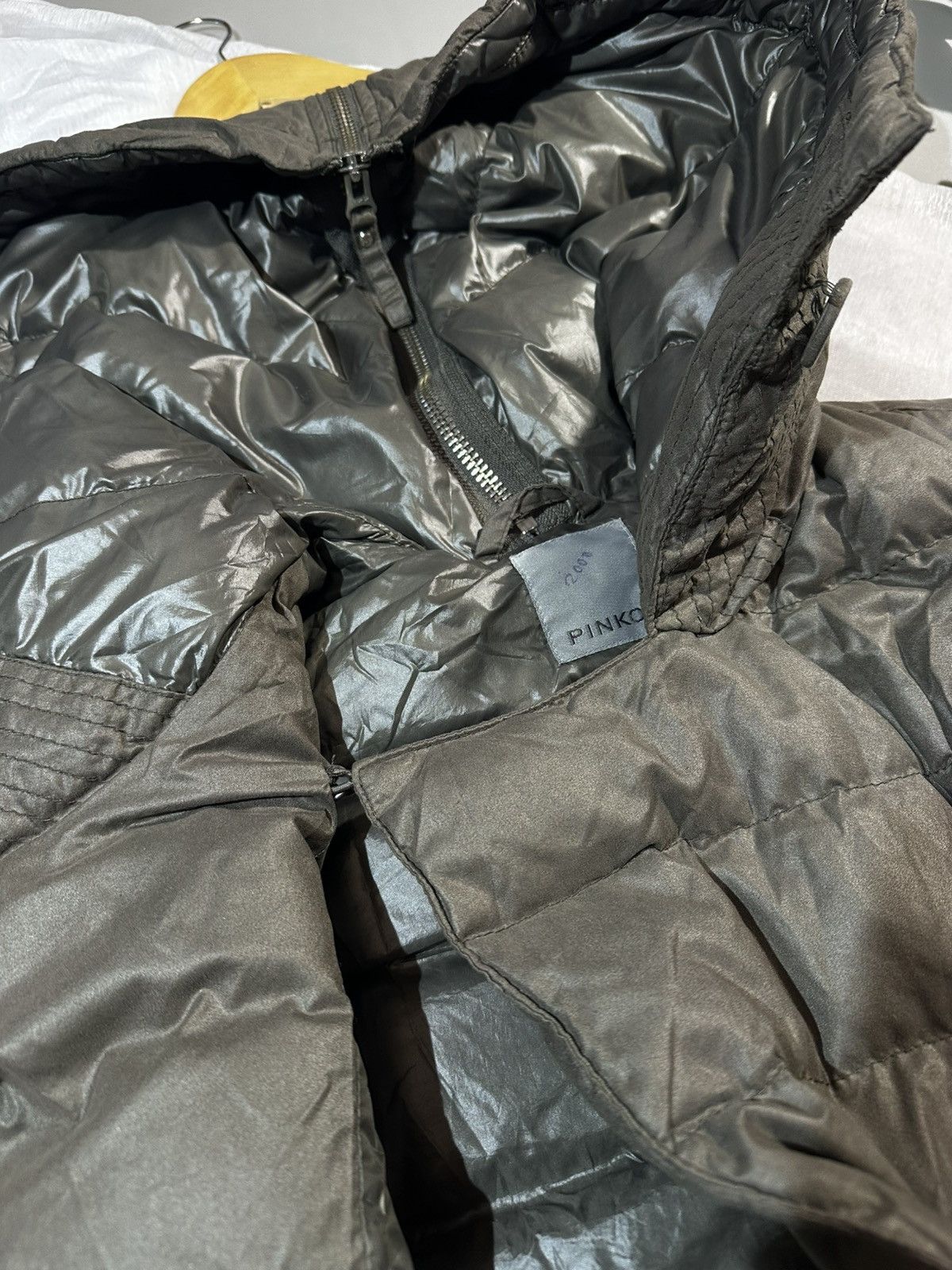 Pinko RARE PINKO Archive Asymmetric Corset Puffer Jacket AVANTGARD Size XS / US 0-2 / IT 36-38 - 12 Thumbnail