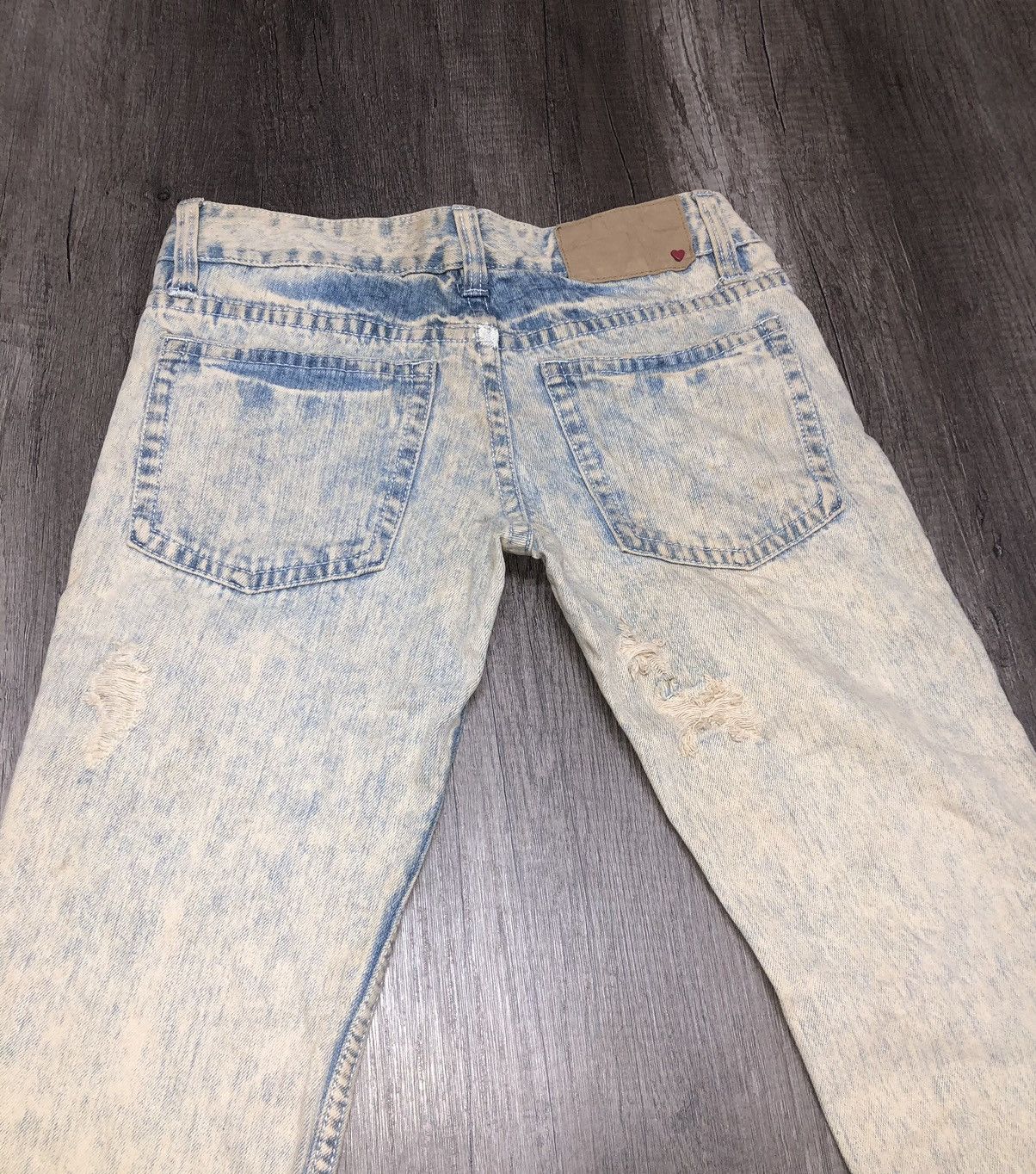 Vintage Witty Pitty Distressed Jeans Acid Wash Blue (unisex)