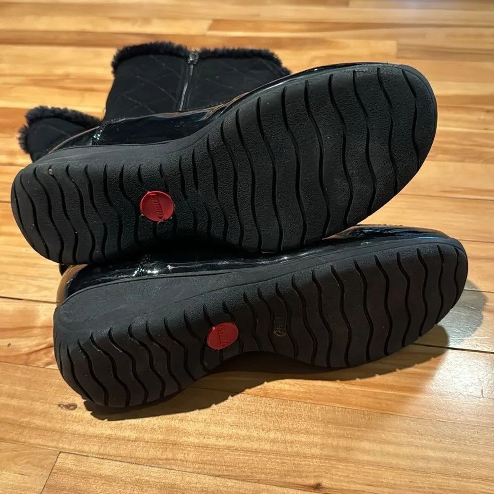 Other Khombu Lily Buckle black faux patent leather quilted faux f Size US 9.5 / IT 39.5 - 9 Thumbnail