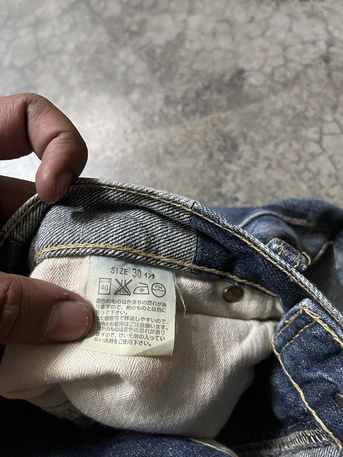 Levi's Vintage Levis 517 grunge distressed bootcut flare jeans Size US 31 - 15 Thumbnail