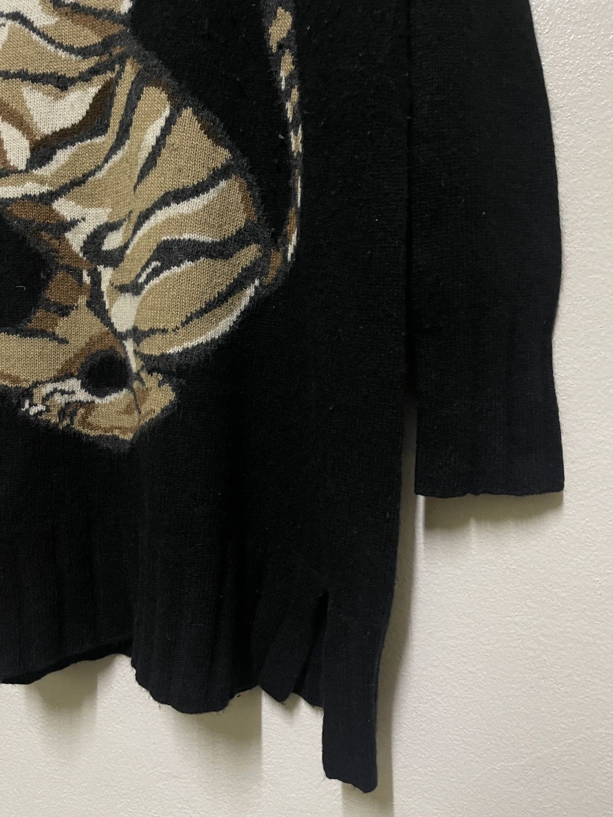 Japanese Brand × Krizia Uomo × Vintage Evex by Krizia Tiger Jumper Knitwear Size M / US 6-8 / IT 42-44 - 8 Thumbnail