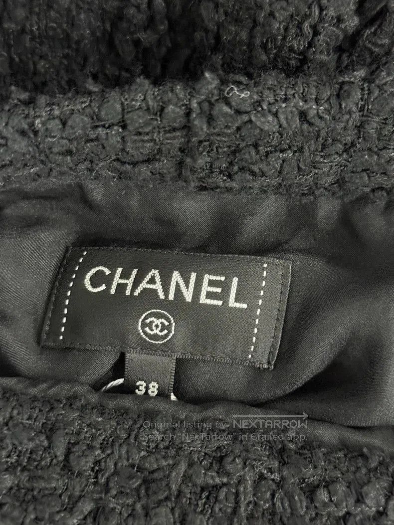 Chanel Chanel Black Side Crystal Button Skirt. Size US 38 / EU 54 - 4 Thumbnail