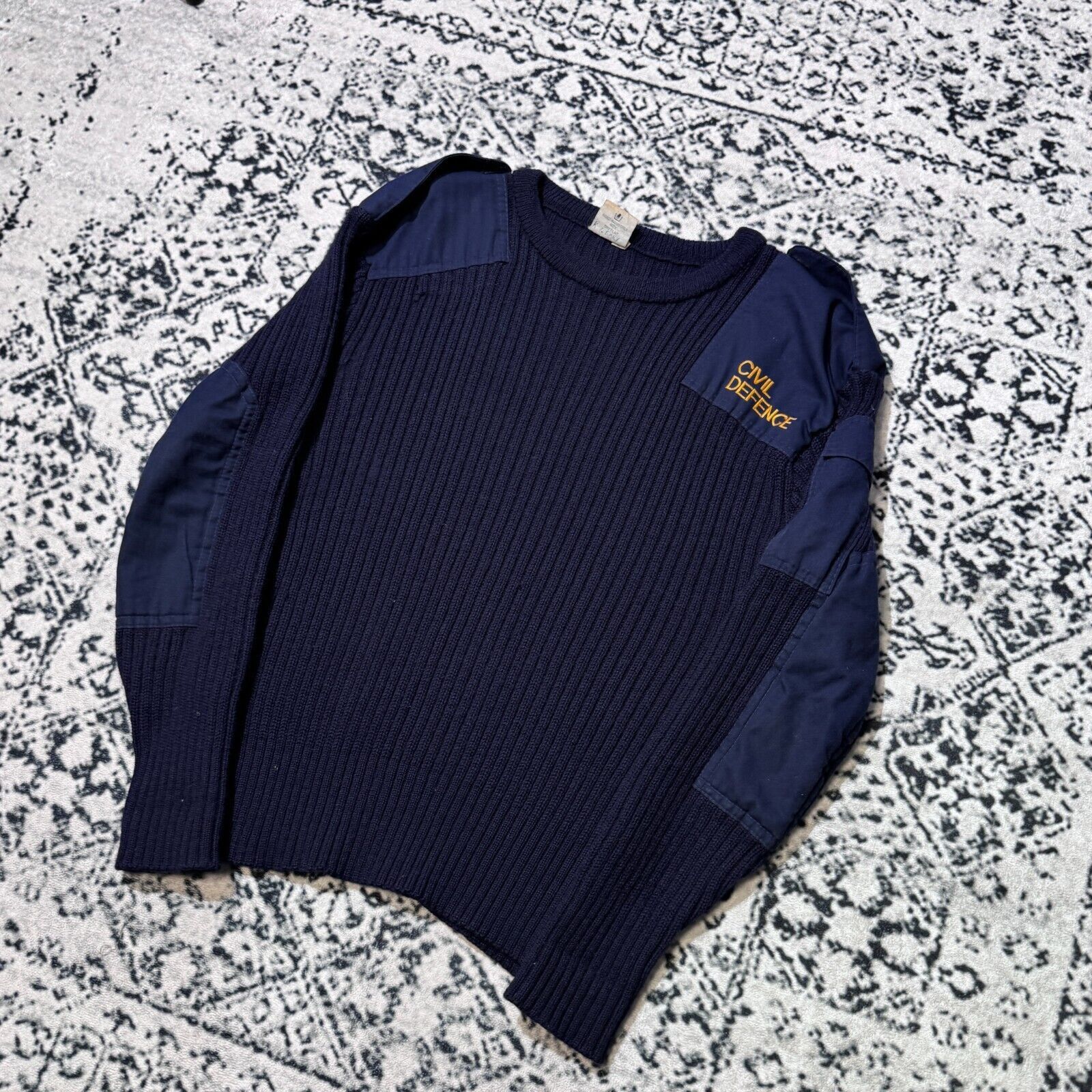 Vintage Vintage Blue Navy Wool Sweater Size L Plissed Civil Defence Size US L / EU 52-54 / 3 - 2 Thumbnail