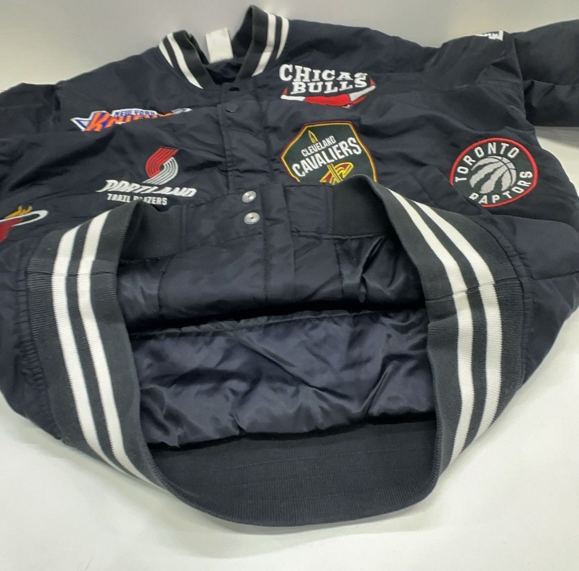 Nike × Supreme Supreme x Nike x NBA 18SS Teams Warm Up Jacket in black Size US M / EU 48-50 / 2 - 8 Thumbnail