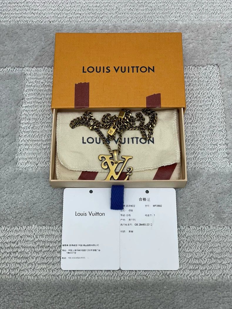 Louis Vuitton Louis Vuitton Nigo logo necklace Size ONE SIZE - 2 Thumbnail