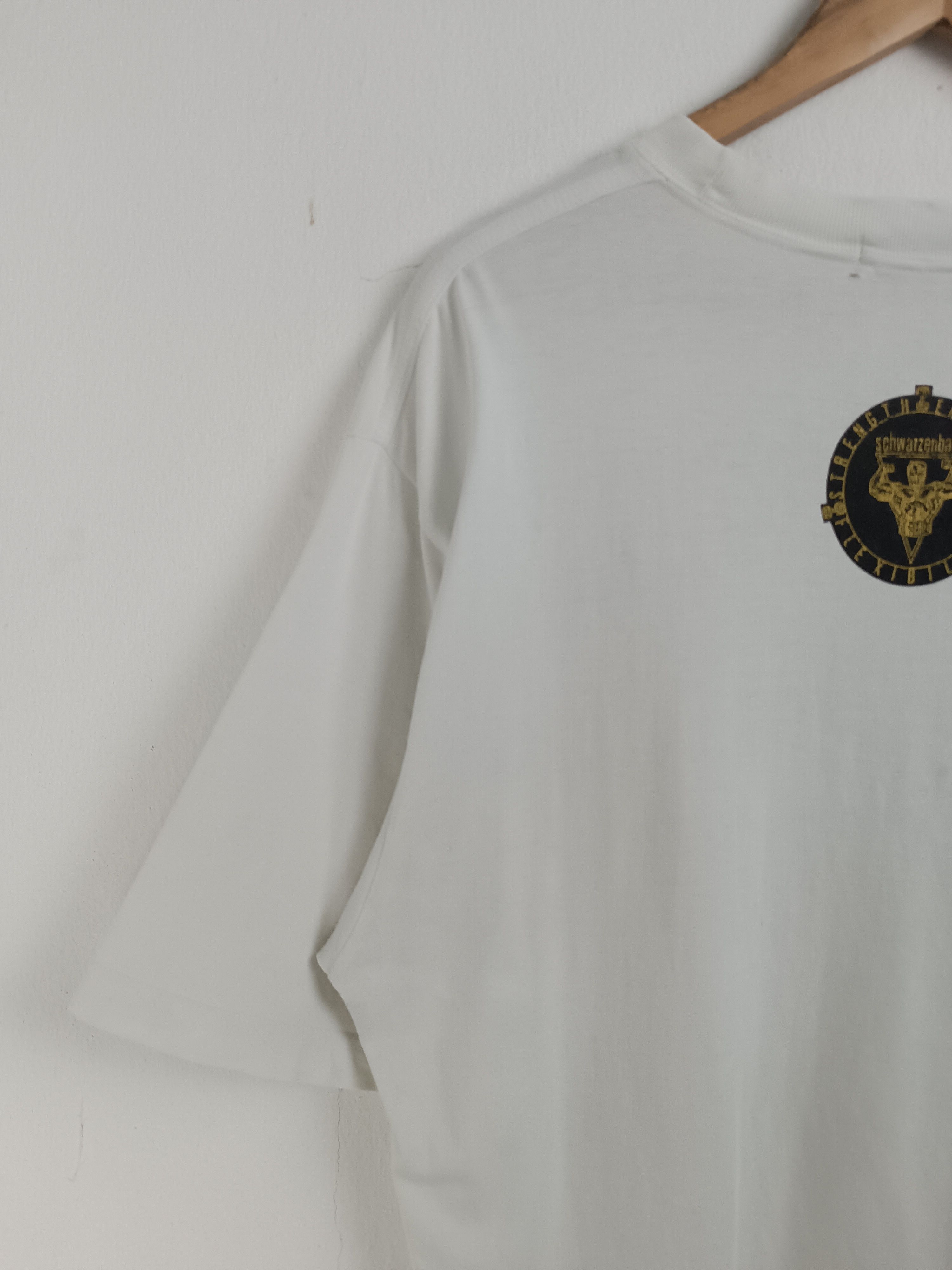 Vintage VINTAGE 90'S SCHWARZENBACH GYM BODY BUILDERS AOP TEE Size US L / EU 52-54 / 3 - 12 Thumbnail