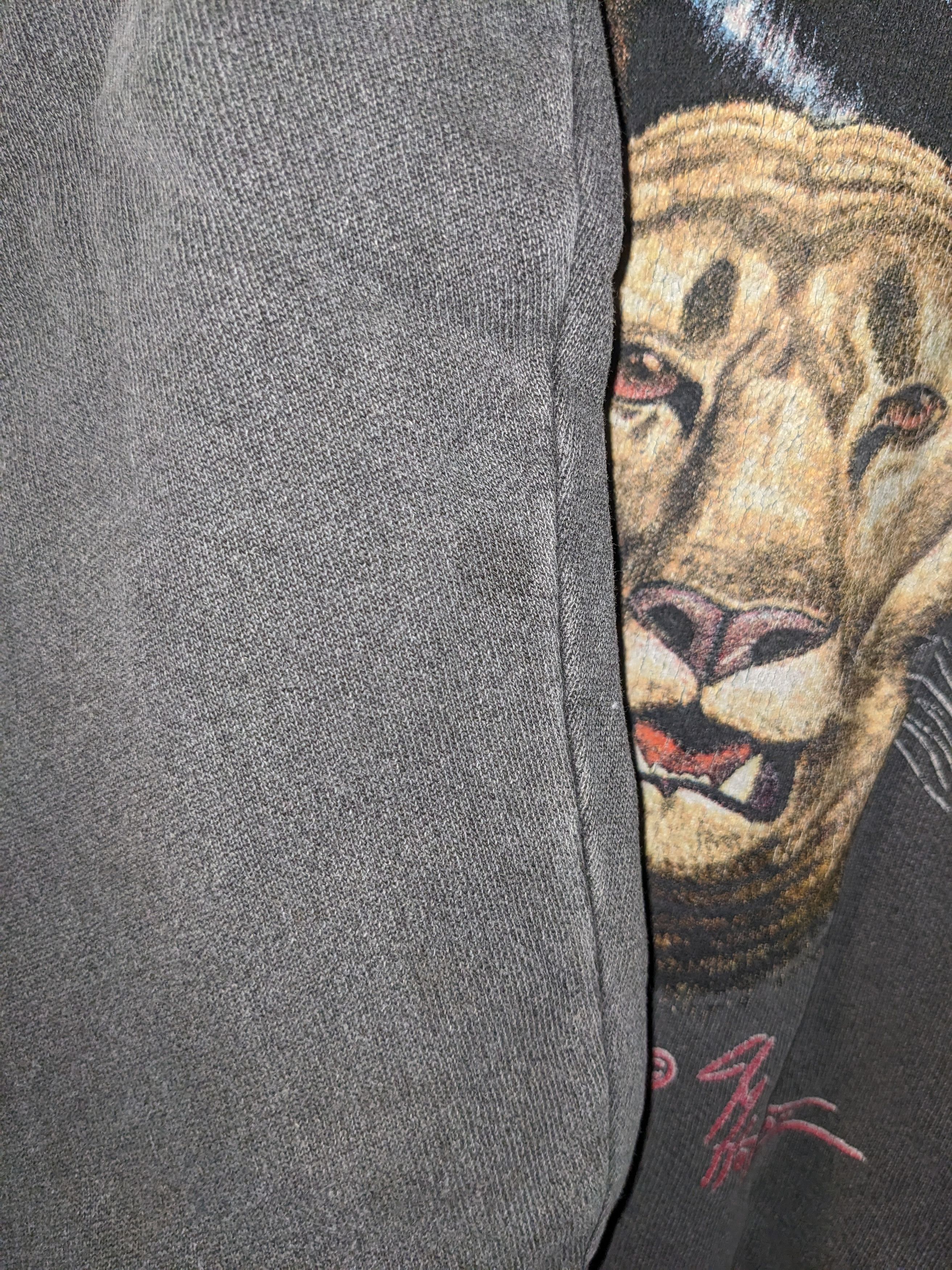 Gildan Vintage 90s North American Carnivores Earth Tones Sweatshirt Size US XL / EU 56 / 4 - 5 Thumbnail