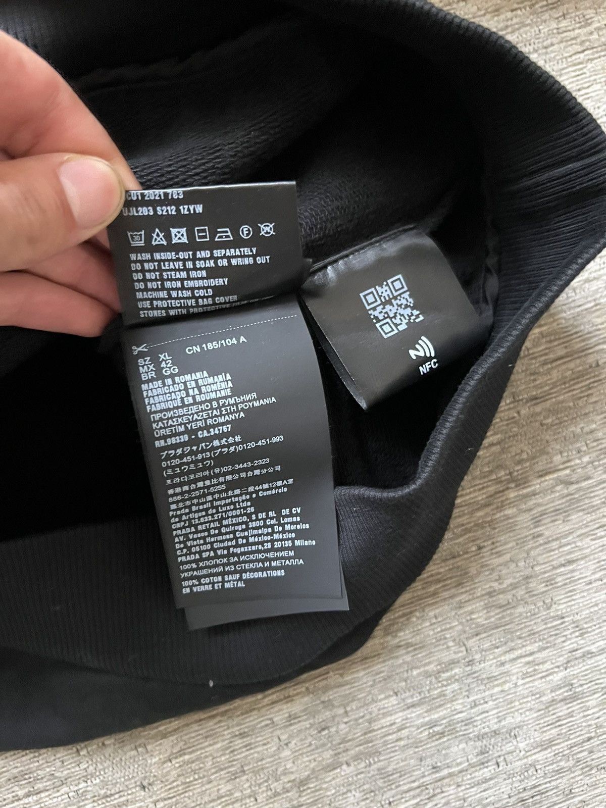 Prada Prada Crystal Hoodie Size US XL / EU 56 / 4 - 5 Thumbnail
