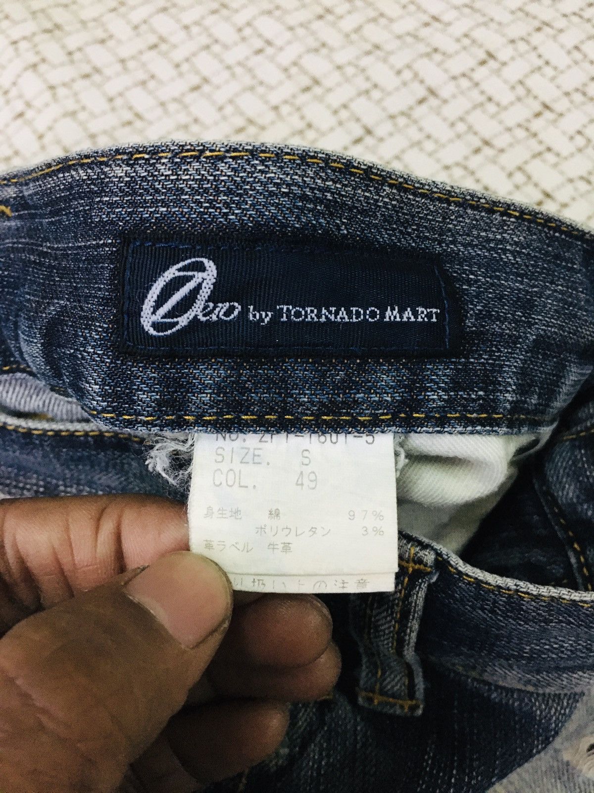 Tornado Mart Tornardo Mart Distressed Flare Jeans (18) Size US 31 - 10 Thumbnail