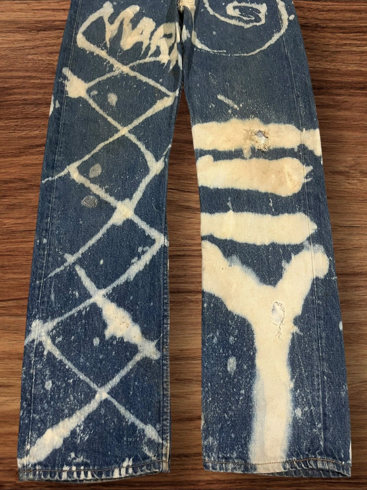 Levi's × Vintage Vintage 80s Levi’s 501 Grafitti Artistry Custom Made Jeans Size US 31 - 13 Thumbnail