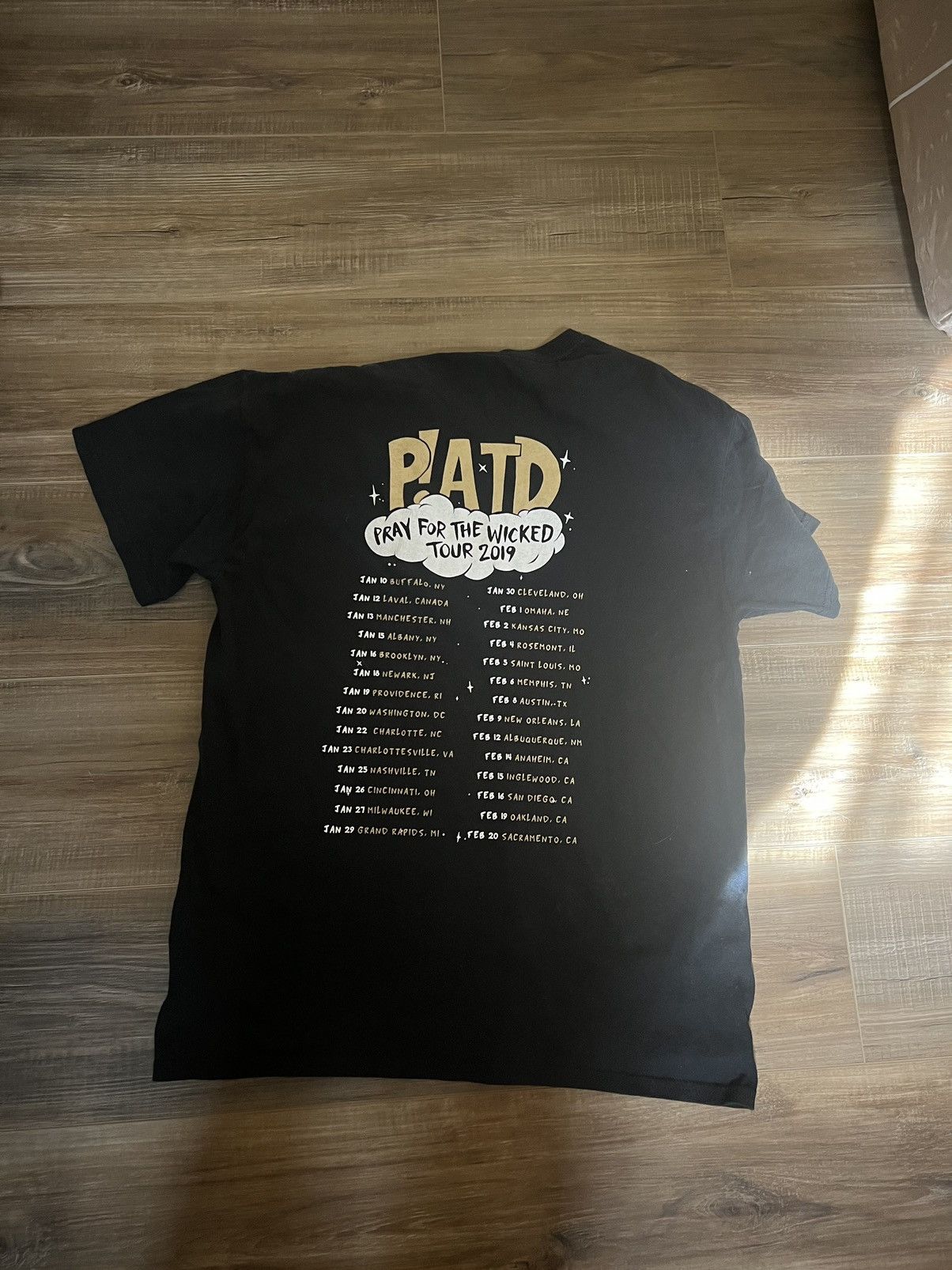 Vintage Pray for the wicked 2019 tour shirt Size US M / EU 48-50 / 2 - 2 Thumbnail