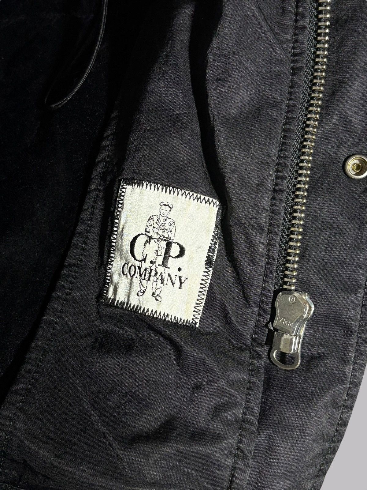 C.P. Company C.P. Company 2 in 1 Padded Helicopter Visor Jacket Size US M / EU 48-50 / 2 - 13 Thumbnail