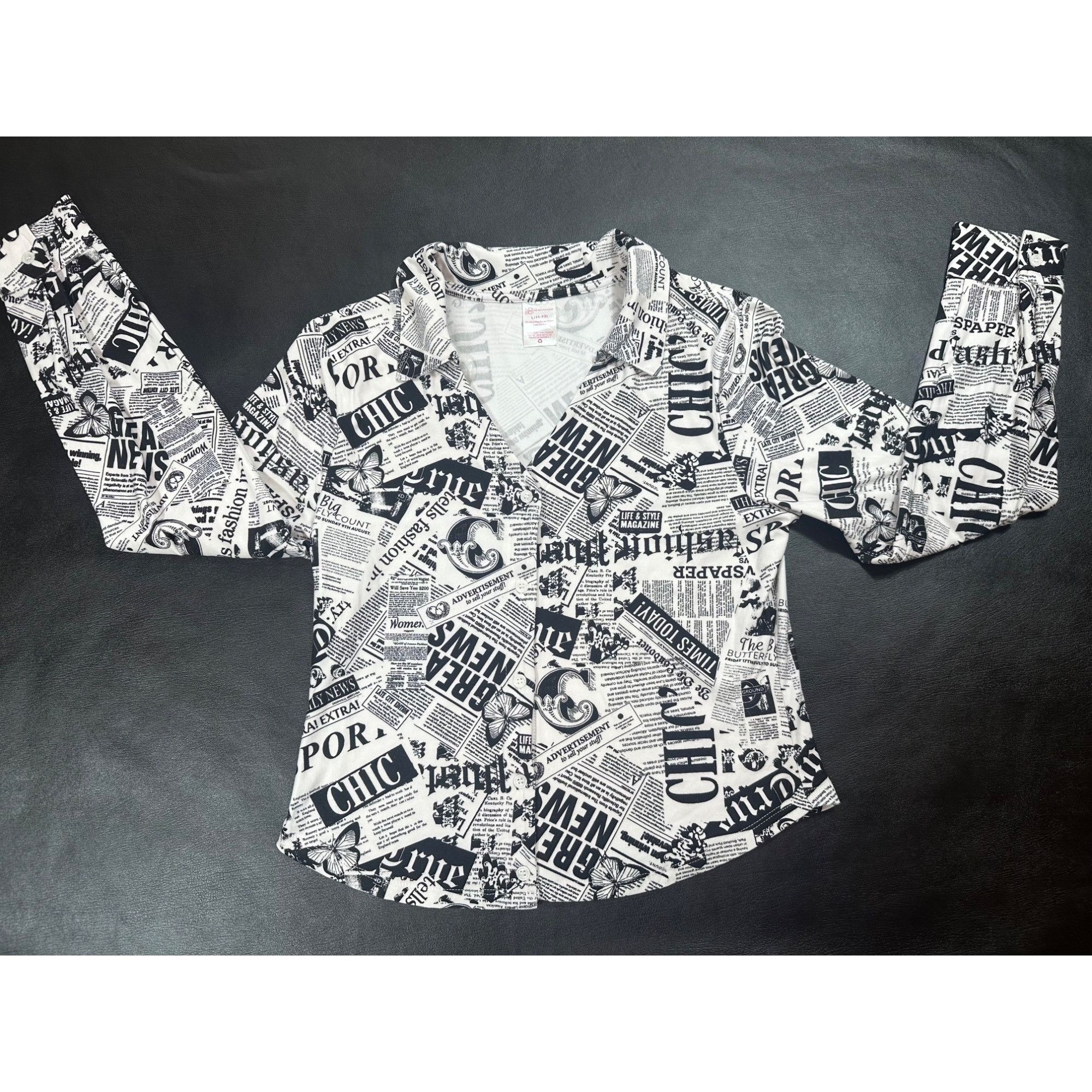 Other No Boundaries Newspaper Print Blouse Collar T Button Up Size Size L / US 10 / IT 46 - 1 Thumbnail